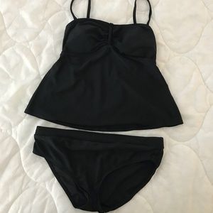 Liz Lange 2 piece maternity swim suit